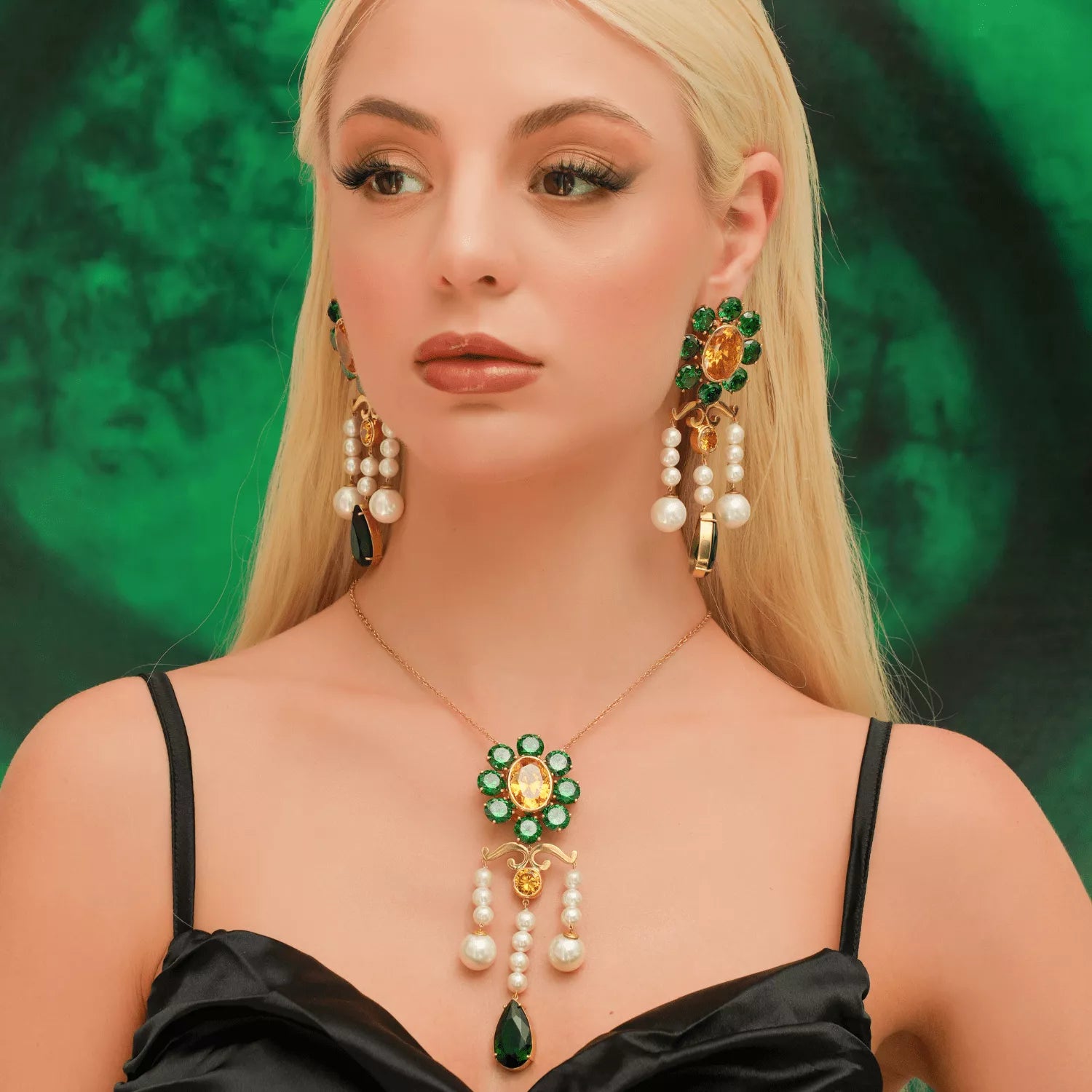 Emerald Bloom Pendant Necklace