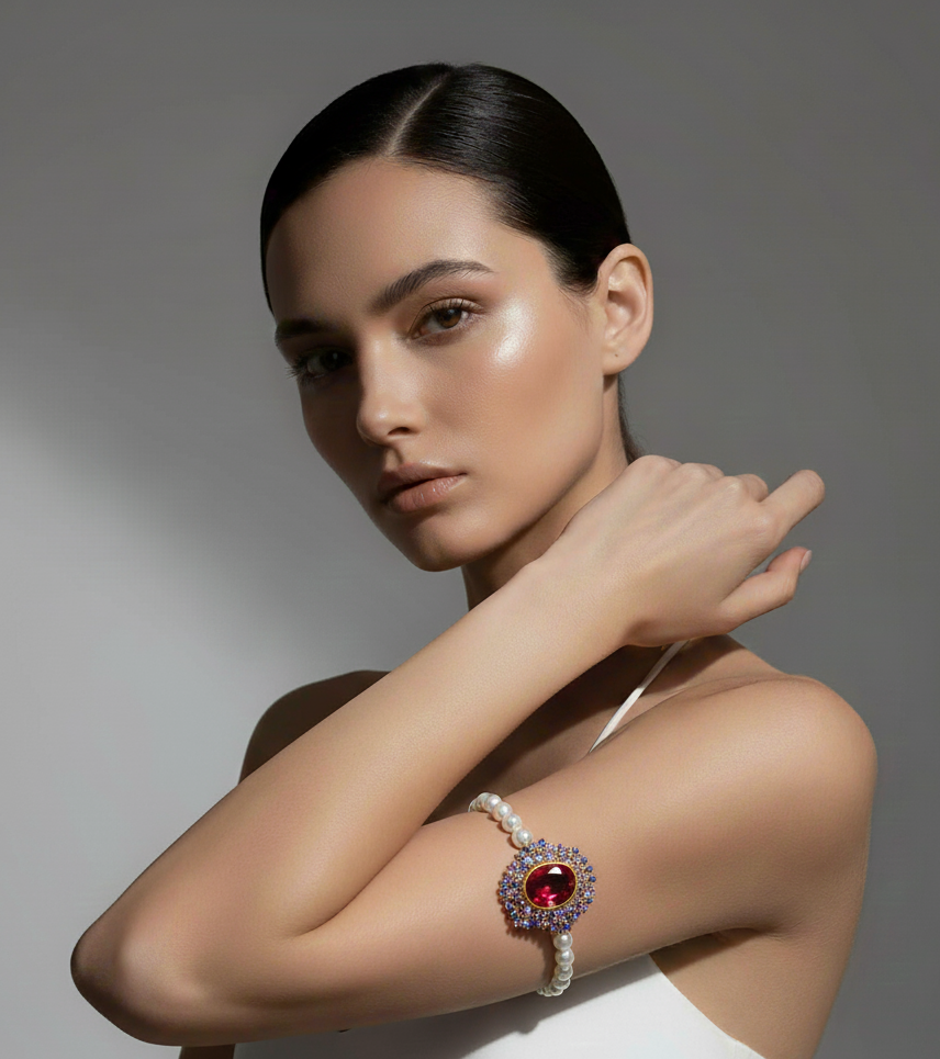 Regal Eclipse Armlet