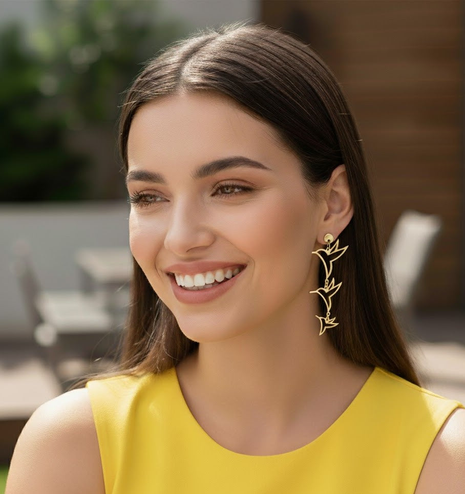 أقراط التخرج من الطائر الطنان