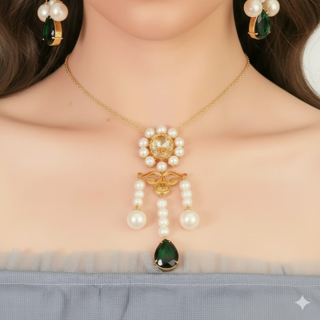 Regal Dewdrop Pendant